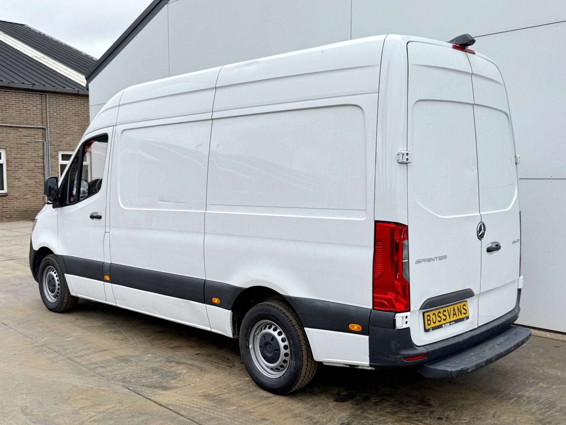 Mercedes-Benz Sprinter 314 2.2 140PK Automaat L2H2 Climate C, Autos, Camionnettes & Utilitaires, Achat, Entreprise, Capteur de lumière