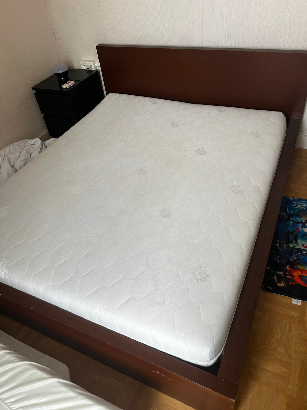 Ikea bed, Huis en Inrichting, Slaapkamer | Boxsprings, Ophalen, Gebruikt, Bruin, Tweepersoons