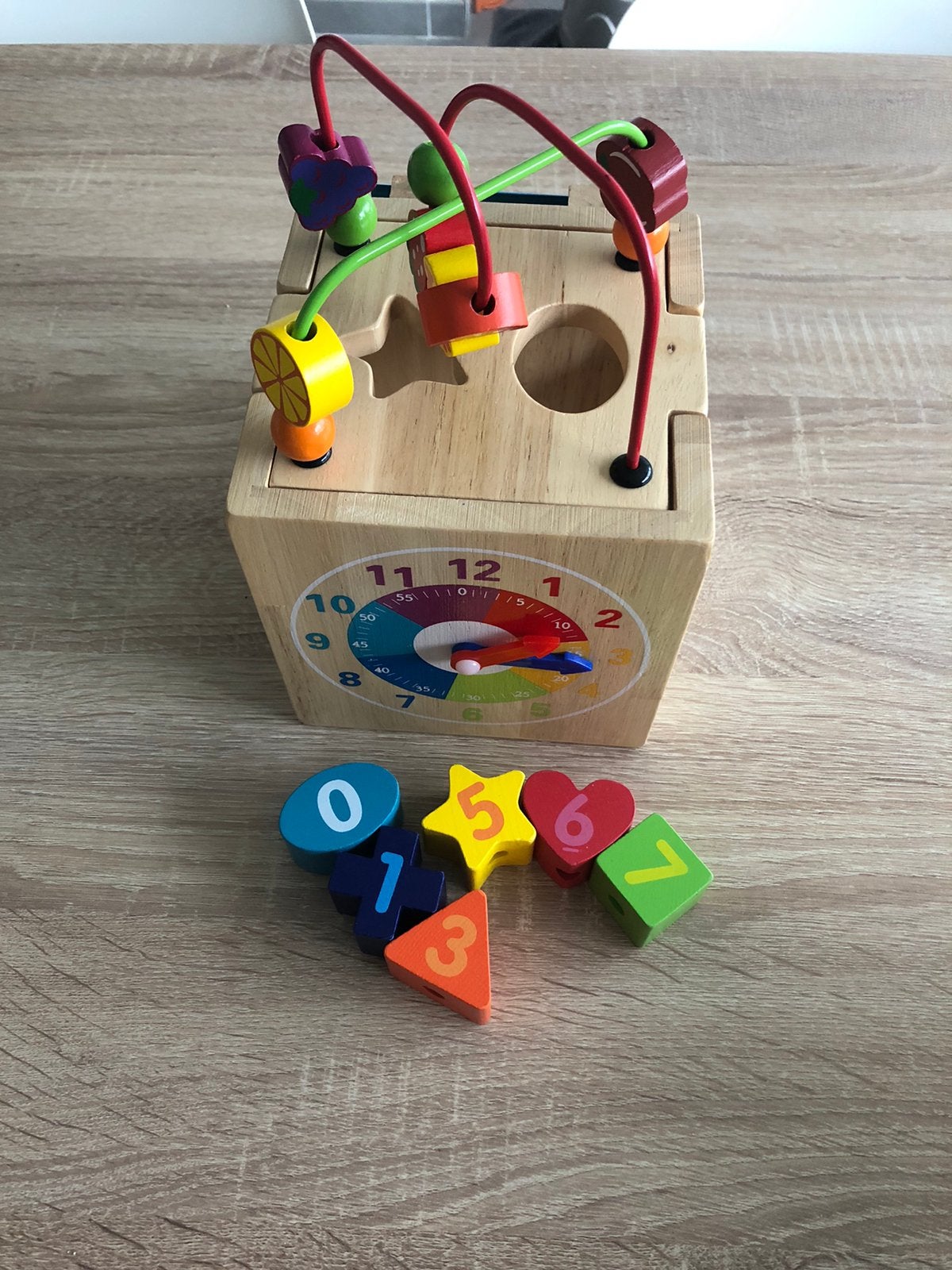 Houten activiteitenkubus, Ophalen of Verzenden, Zo goed als nieuw