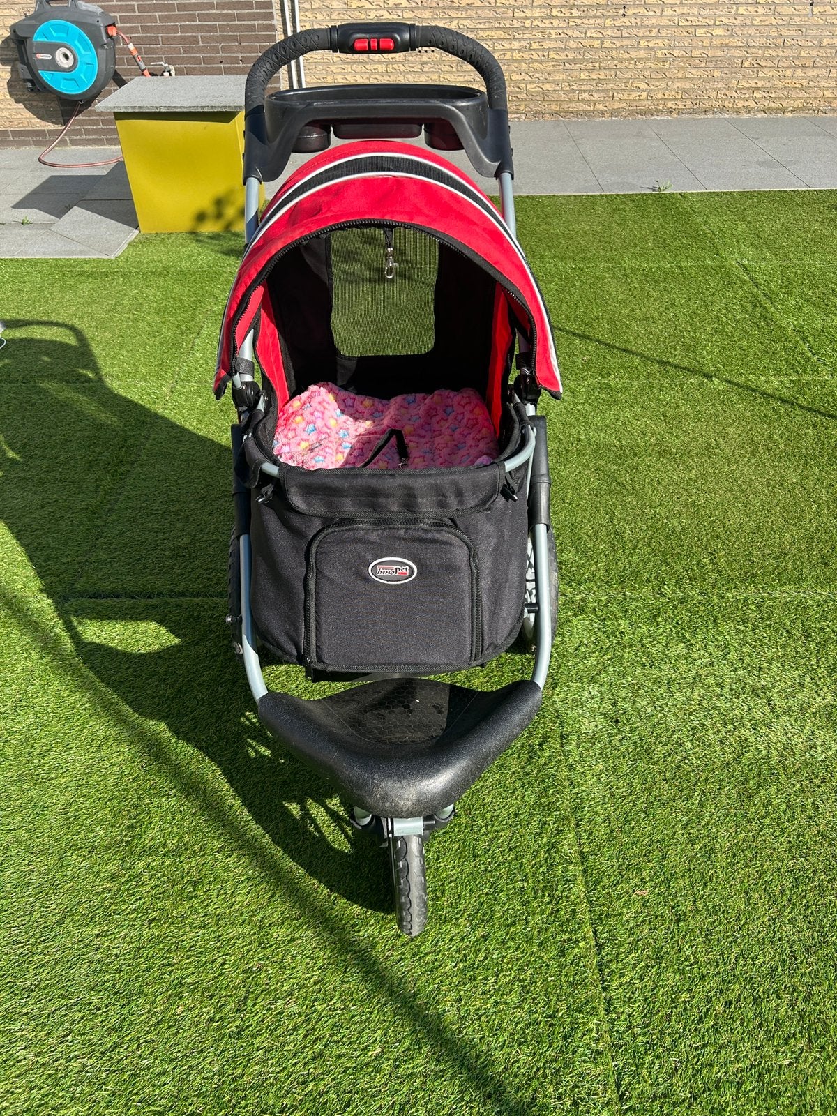 Hondenbuggy in perfecte staat voor kleine hondjes, Ophalen, Zo goed als nieuw, Hondenbuggy