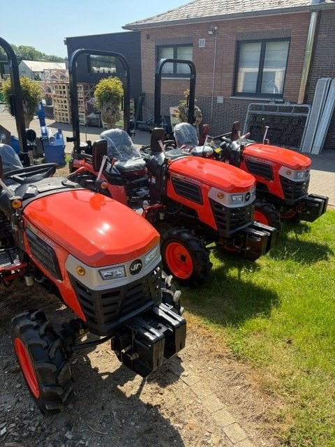minitractor hinomoto hm3030 30pk knalprijs nieuw alles erop, Articles professionnels, Enlèvement, Jusqu'à 80 ch