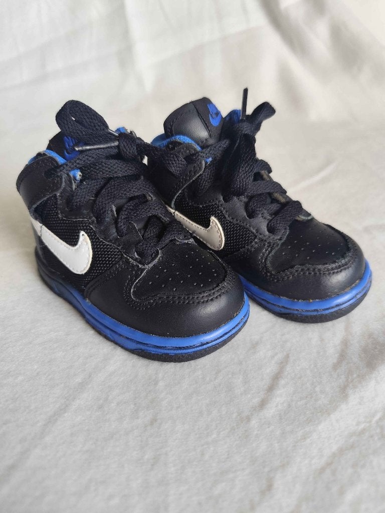 Nike - Sneakers - kinderschoenen maat 21, Enfants & Bébés, Vêtements de bébé | Chaussures & Chaussettes, NIKE, Garçon ou Fille
