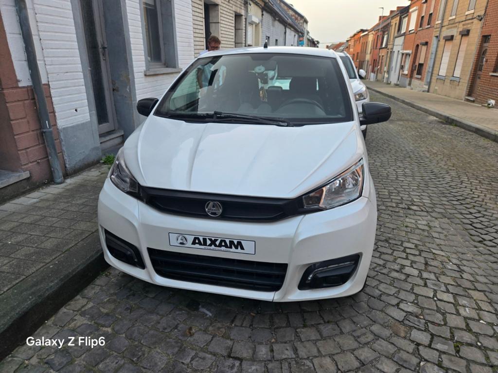 A vendre aixam full option .

Camera de recul , tablette ect, Auto-onderdelen, Carrosserie, Voor, Gebruikt, Ophalen