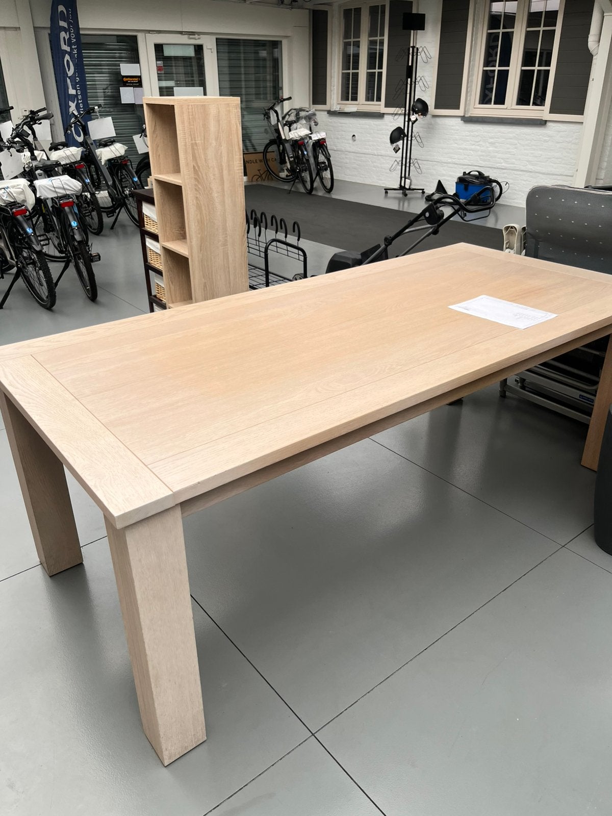 Masief eiken tafel, Huis en Inrichting, Ophalen, Zo goed als nieuw