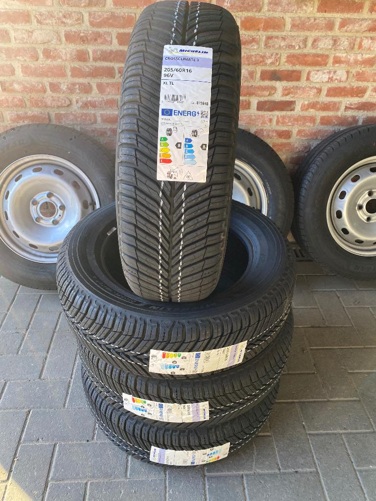 205/60 R16 MICHELIN / HANKOOK / NEXEN 205/60 R16, Auto-onderdelen, Banden en Velgen, Ophalen, 16 inch, Nieuw, 205 mm