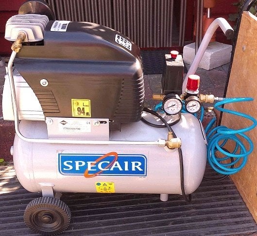 Compressor, Doe-het-zelf en Bouw, Ophalen, Zo goed als nieuw