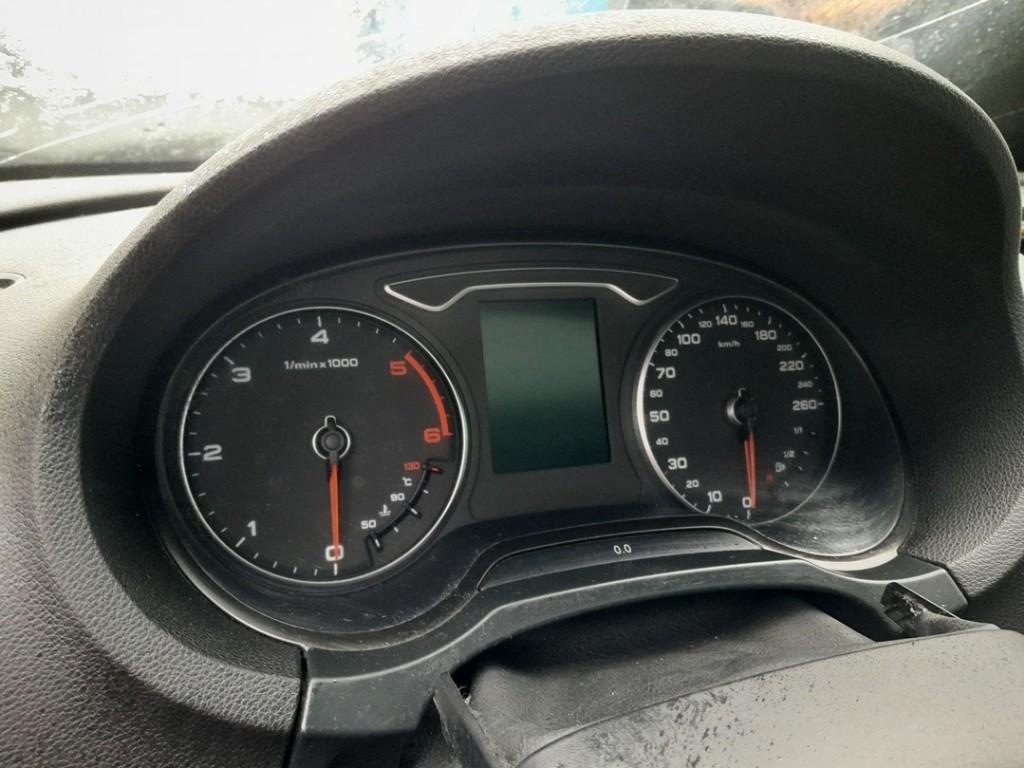 COCKPIT Audi A3 Sportback (8VA / 8VF) (8V0920870H), Gebruikt, Audi