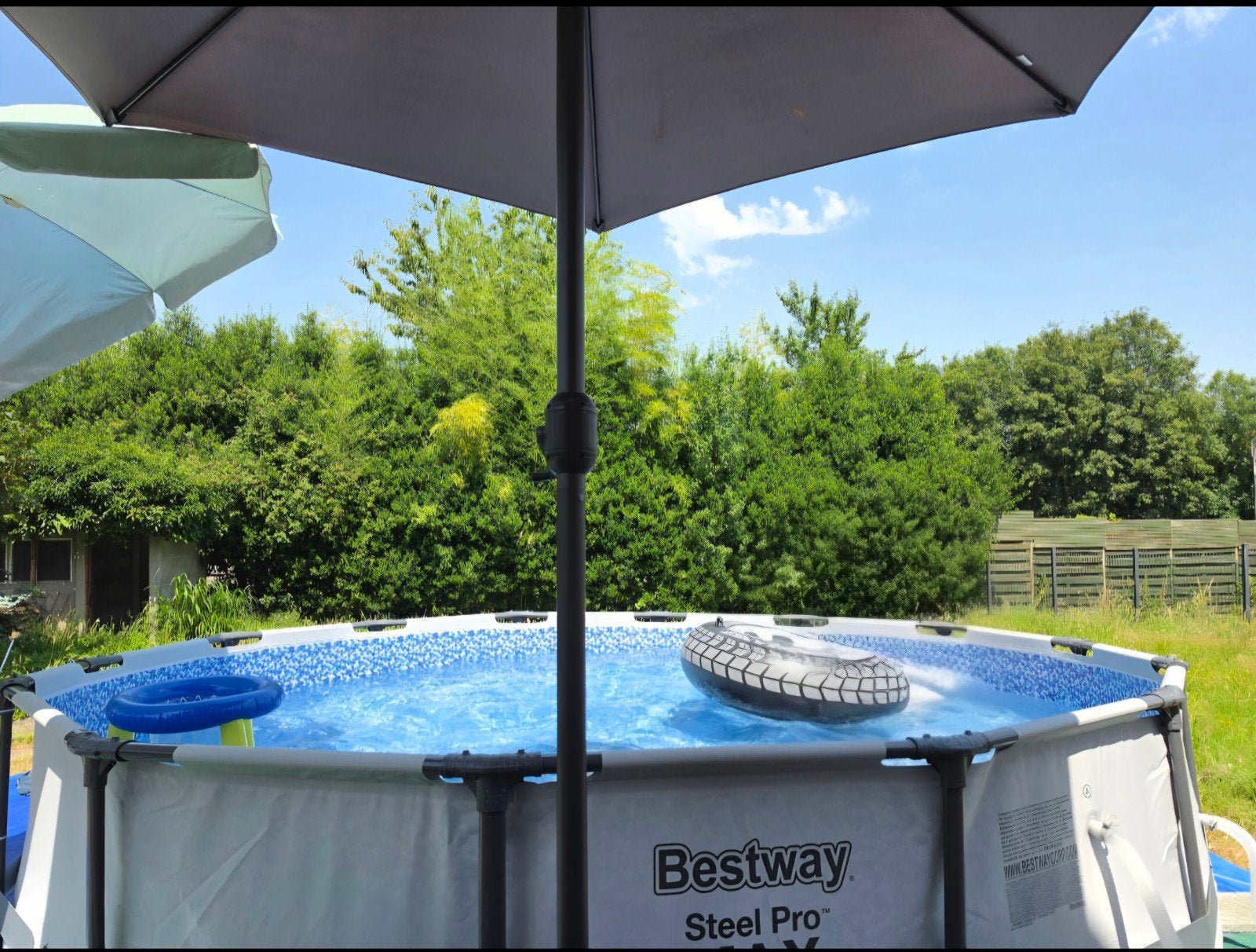piscine tubulaire 4m27 86cm bestway