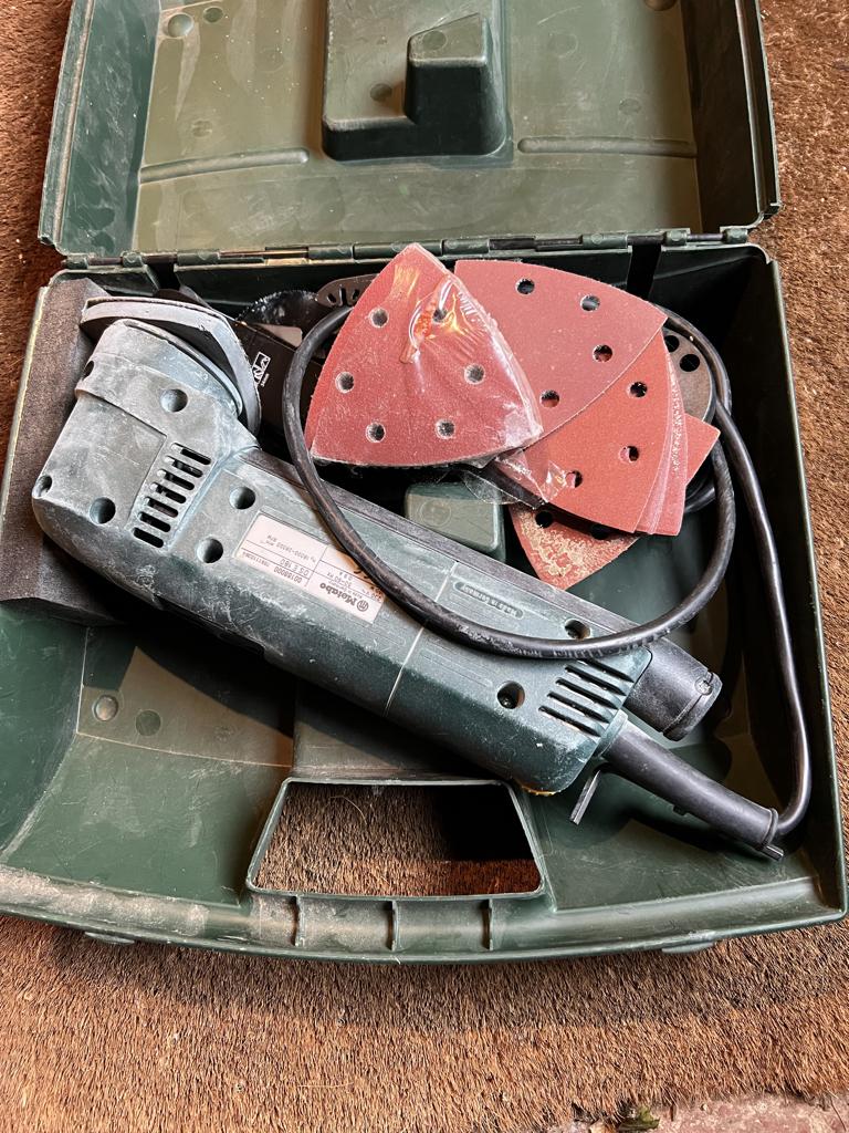 Ponceuse triangulaire Metabo DSE 180, Enlèvement, Utilisé, Moins de 600 watts, Autres types