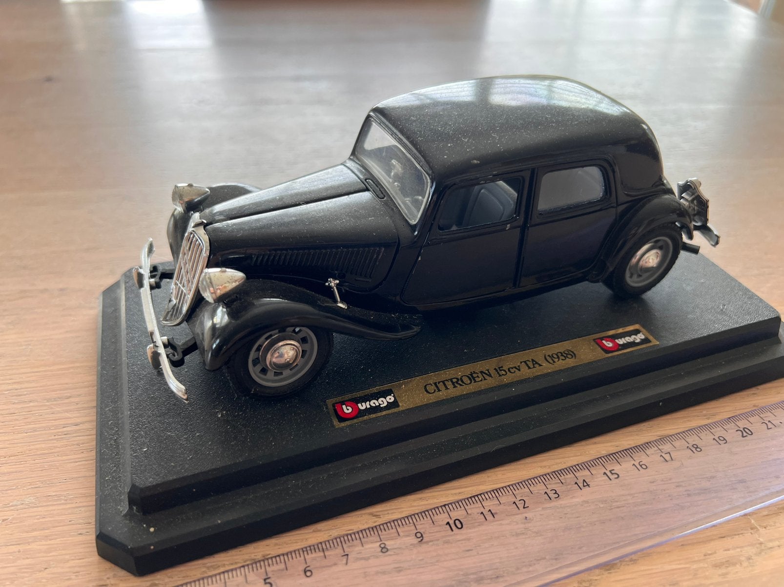 Citroën 15 cv TA 1938, Hobby & Loisirs créatifs, Enlèvement ou Envoi, Comme neuf, Burago