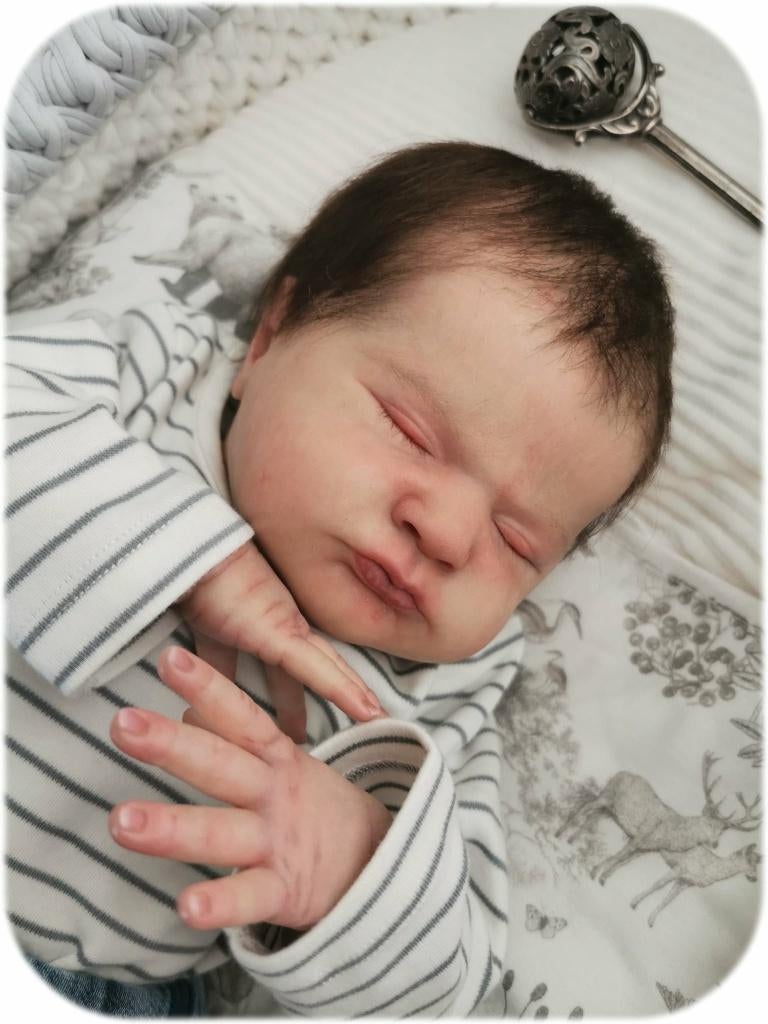 Reborn baby Max, Ophalen of Verzenden, Nieuw, Babypop, Levensecht of Reborn