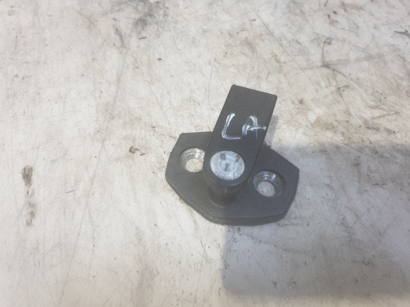 LOCKCATCHER DOOR BMW 3 serie Touring (E36 / 3) (8-122-299), Utilisé, BMW, Petuelring 130
80809  München, DE, Bayerische Motoren Werke AG