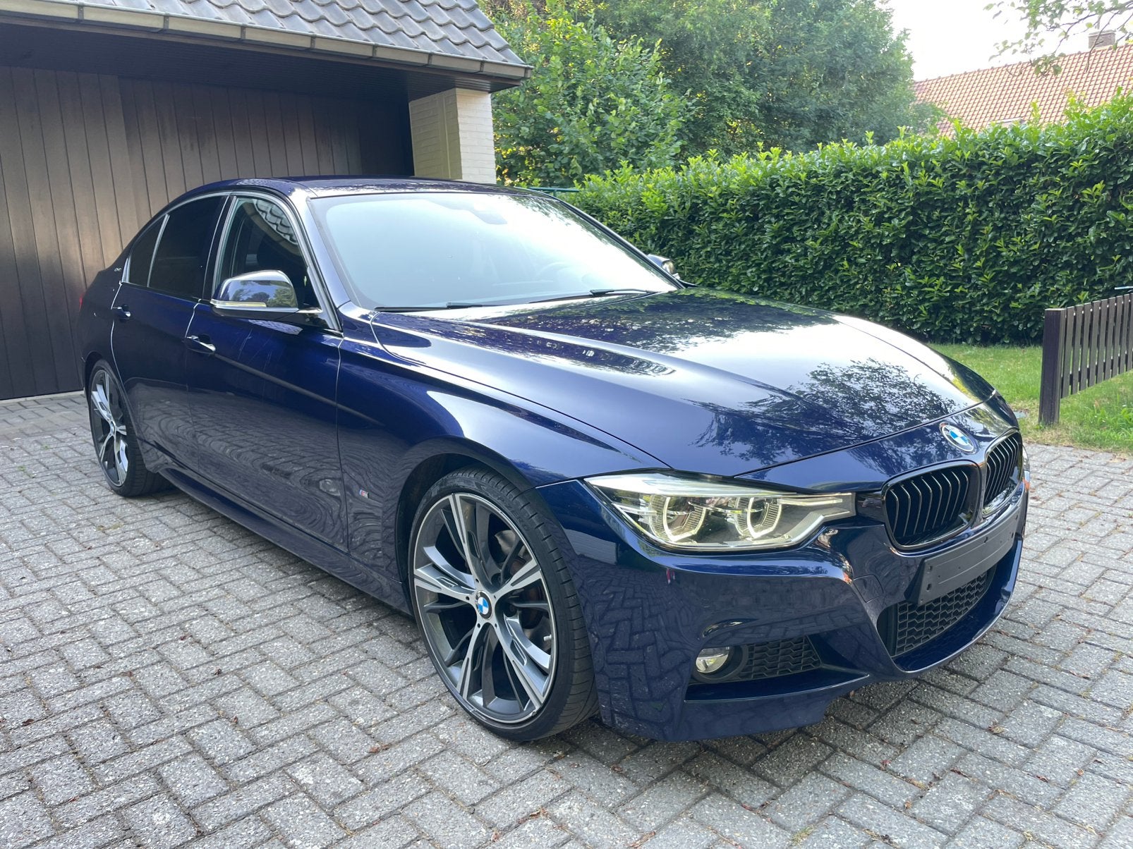 BMW 330e M-Pack 164.000km Navi*Head-up*Xenon*Keyless*Ass*.., https://public.car-pass.be/vhr/e68dfe98-6378-4492-bbbe-fd28560ca664
