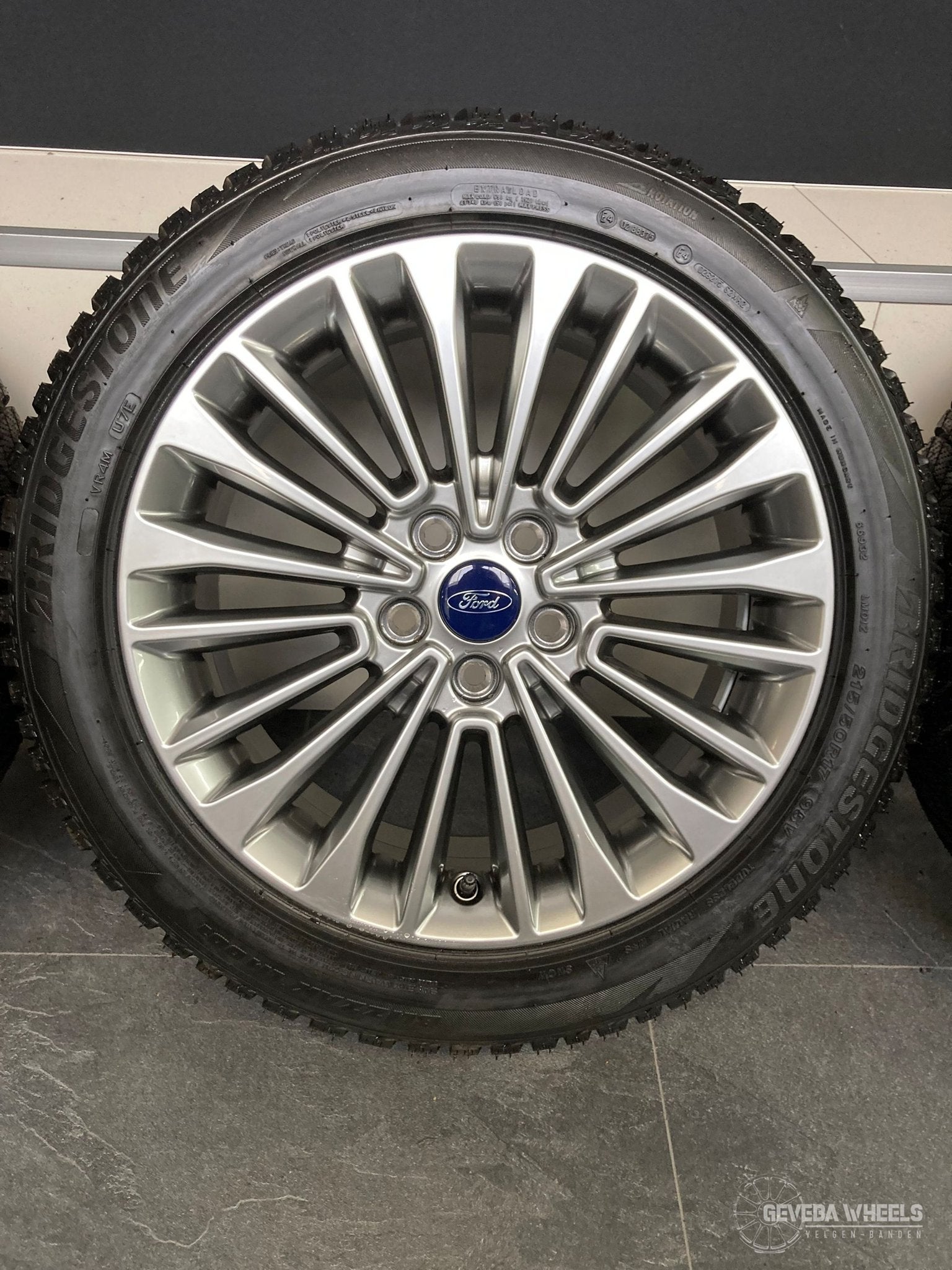 17 inch originele Ford Focus ST velgen + winterbanden DEMO, Auto-onderdelen, -, -, Banden en Velgen, 17 inch