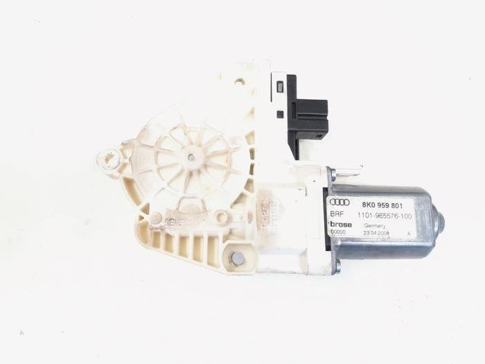 Moteur de vitre portière d'un Audi A4, Autos : Pièces & Accessoires, -, 3 mois de garantie, Audi, Utilisé