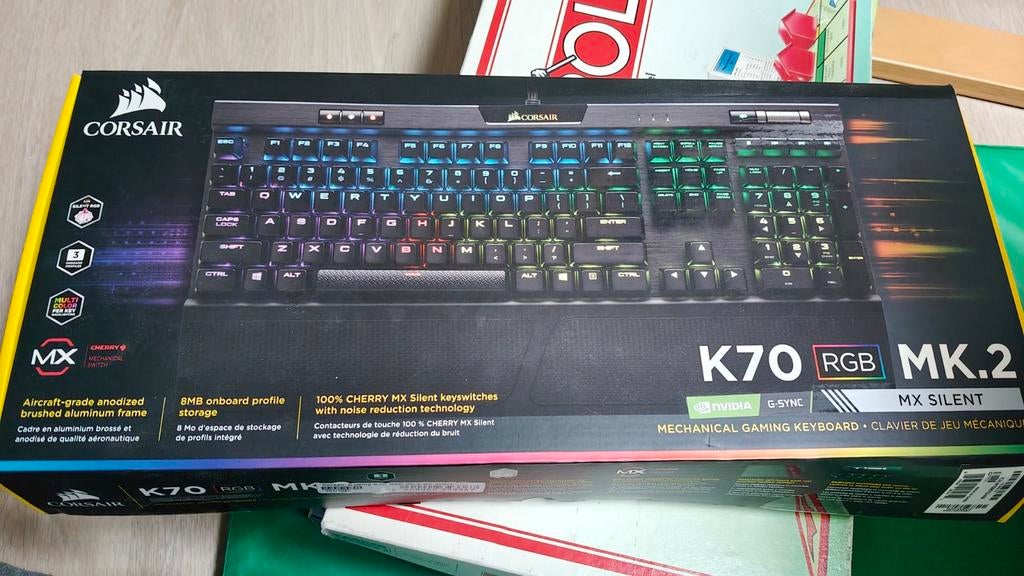 Corsair K70 rgb QWERTY, Informatique & Logiciels, Enlèvement, Azerty