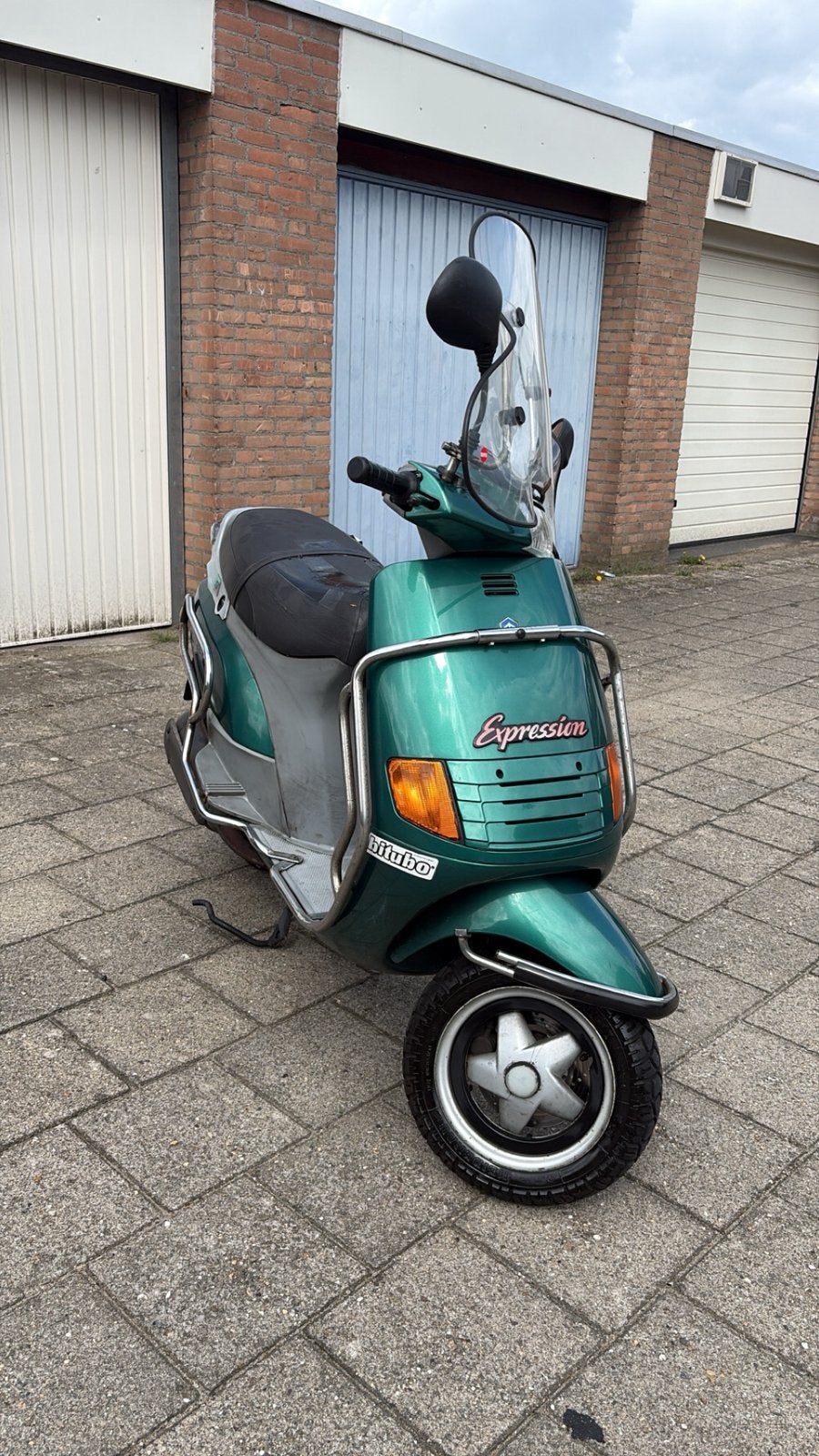 Piaggio skr 125, Fietsen en Brommers, Ophalen, Zo goed als nieuw