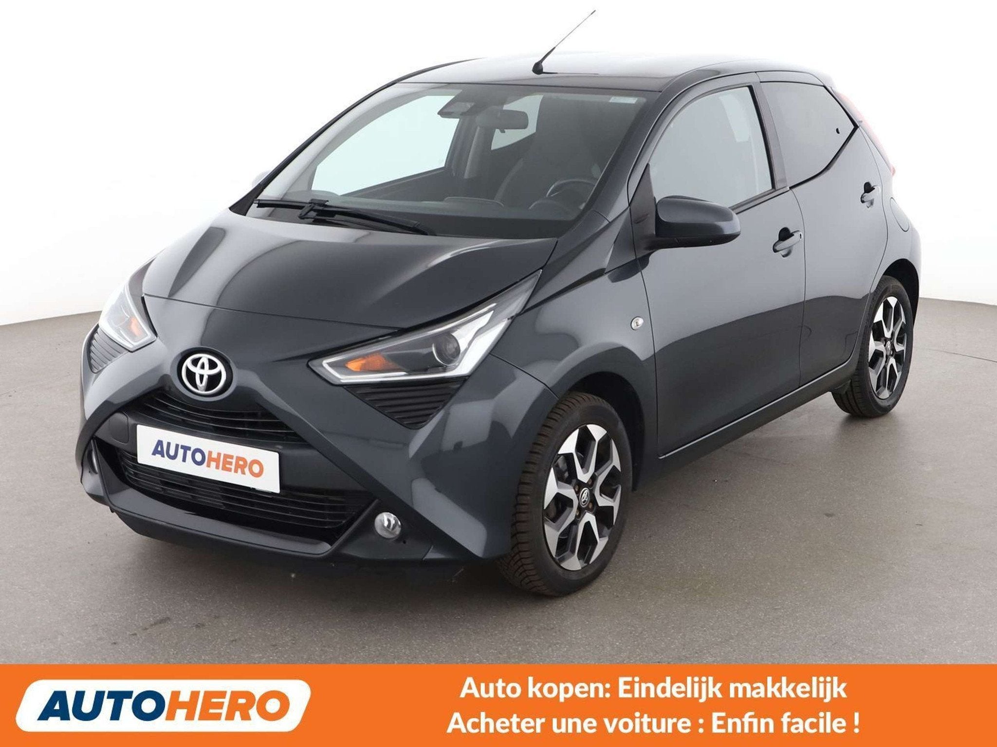 Toyota Aygo 1.0 VVT-i X-Play (bj 2021, automaat), Auto's, Toyota, 4 zetels, Stof, Gebruikt, 72 pk
