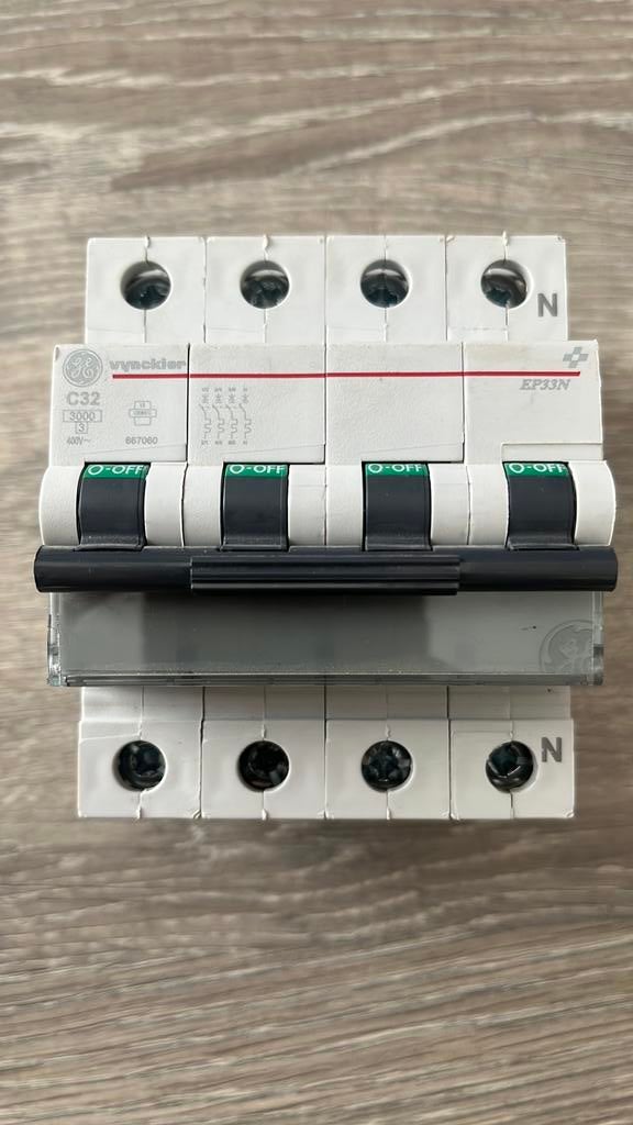 Vynckier EP33 N automatique 3P+N 30A, Bricolage & Construction, Électricité & Câbles, Neuf, Enlèvement