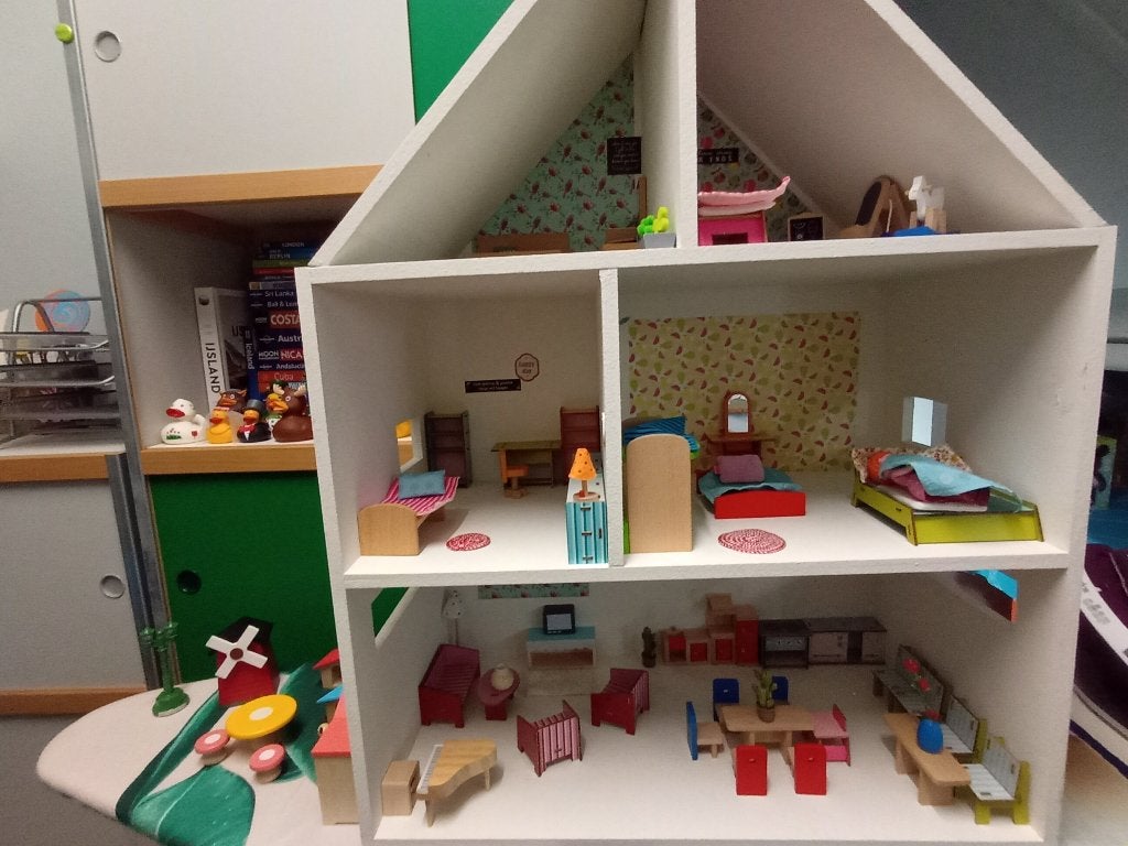 Maison de poupées, Enfants & Bébés, Enlèvement, Comme neuf, Maison de poupées