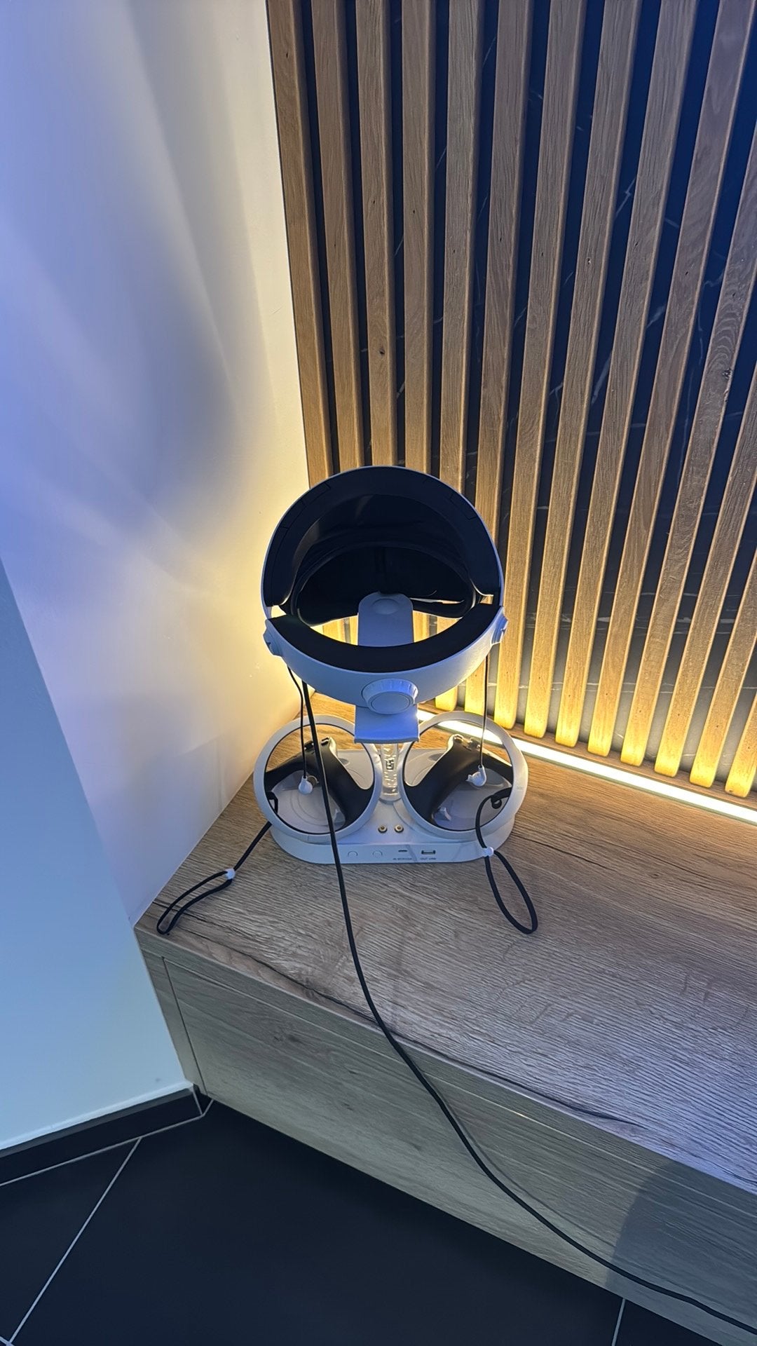 PS VR 2 (inclusief: oplaadstation), Games en Spelcomputers, Ophalen, Zo goed als nieuw, Playstation 5