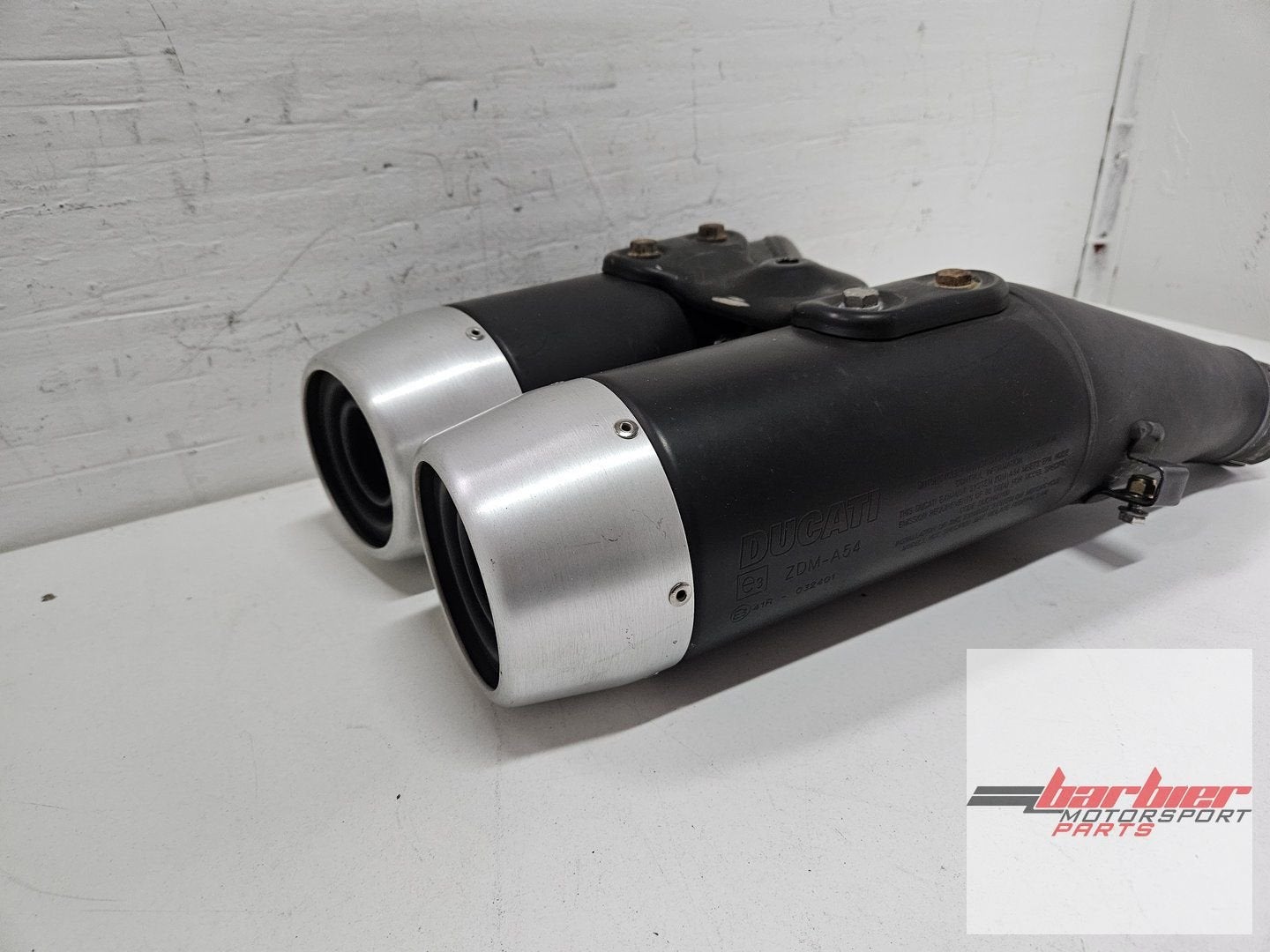 Ducati Hypermotard 1100 2008-2009 Uitlaatdemperset Origineel, Motoren, DUCATI, Gebruikt, Ophalen of Verzenden, Hypermotard 1100