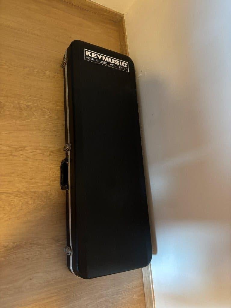 Koffer voor elektrische gitaar, Muziek en Instrumenten, Behuizingen en Koffers, Ophalen, Gebruikt, Elektrische gitaar