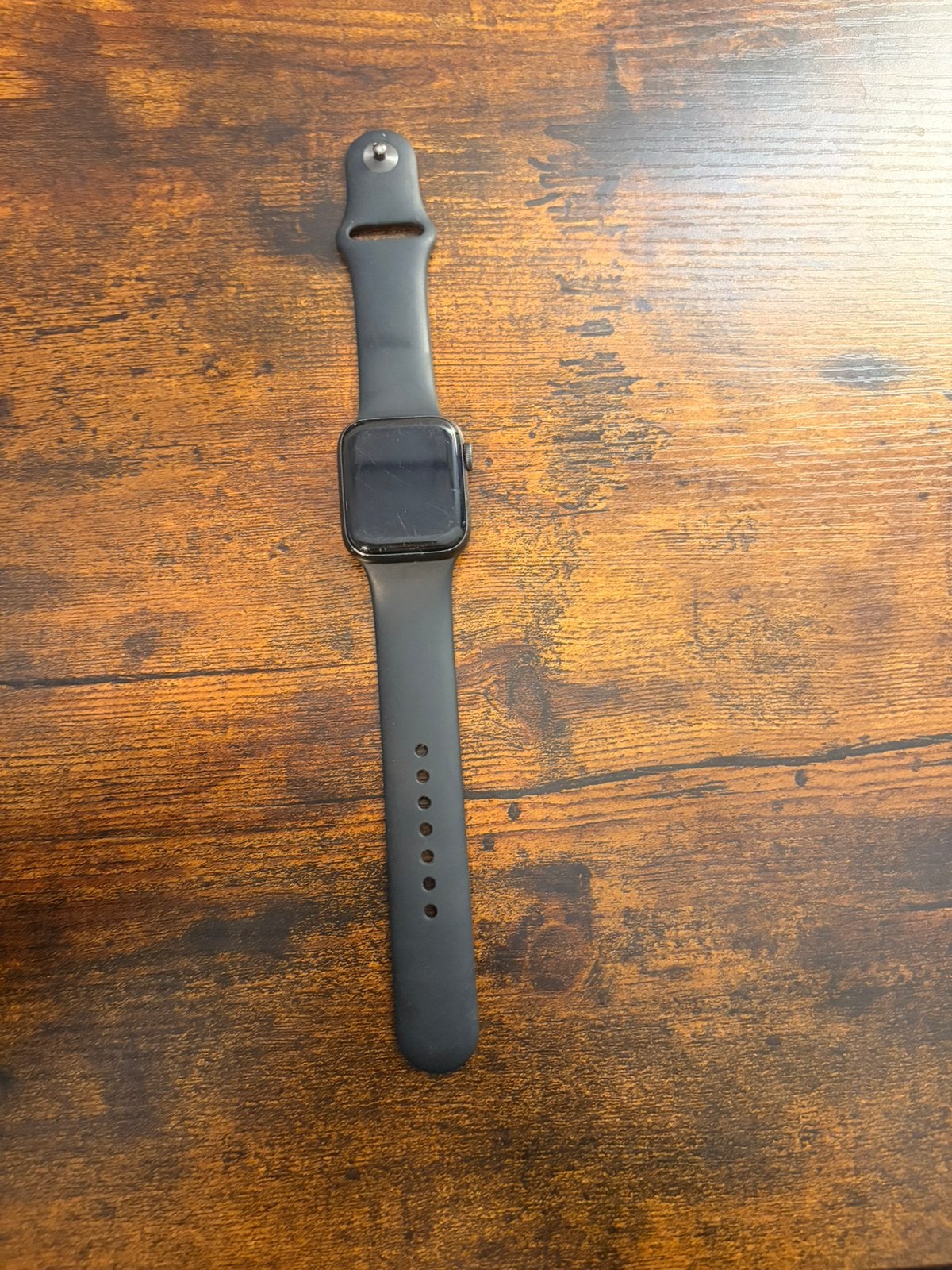 Apple Watch SE 2021 - Smartwatch - 40mm - Spacegrijs, Handtassen en Accessoires, Ophalen of Verzenden, Zo goed als nieuw