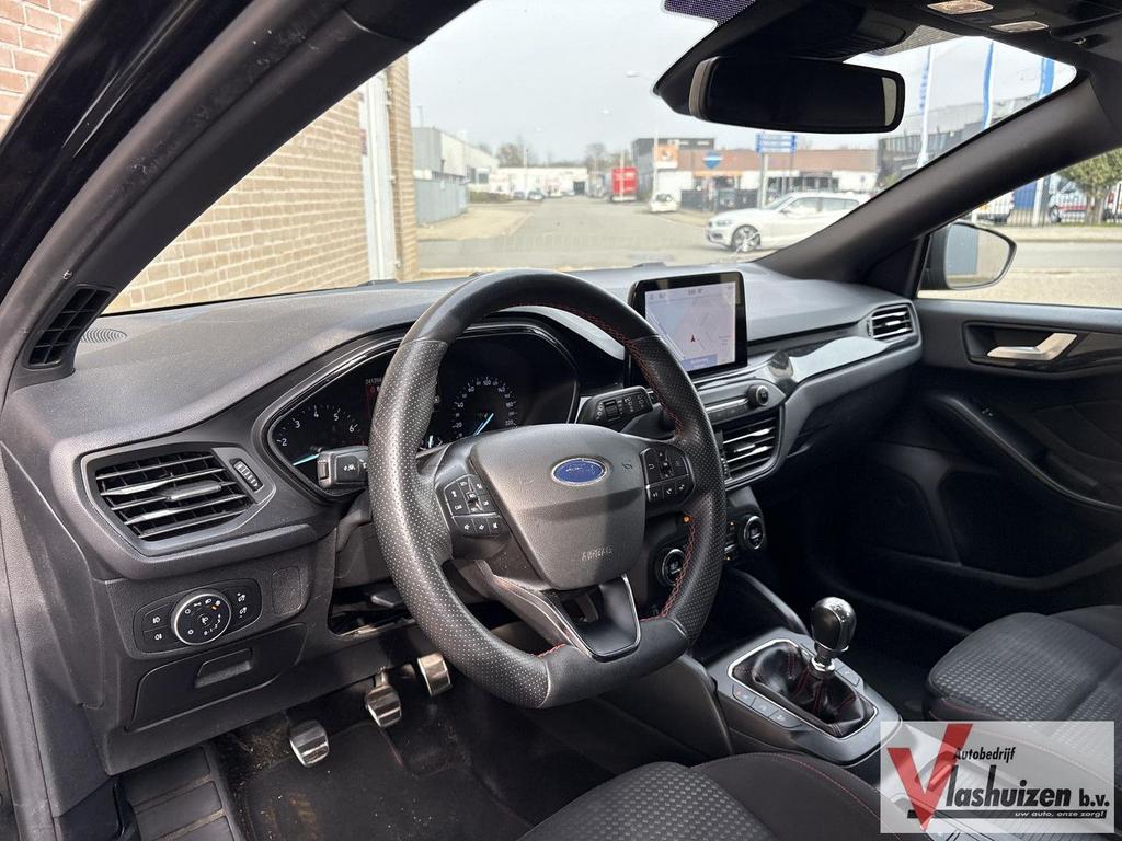 Ford Focus 1.0 EcoBoost Titanium Business | € 6.200,- NETTO!, Focus, 103 g/km, Zwart, Bedrijf