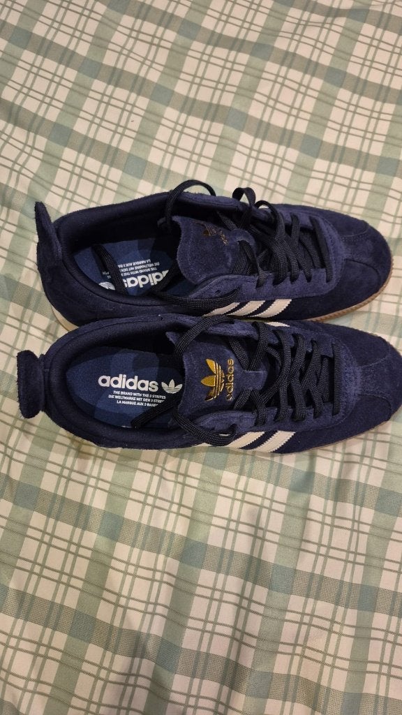 Basket Adidas Samba Spézial, Enlèvement, Comme neuf, Chaussures
