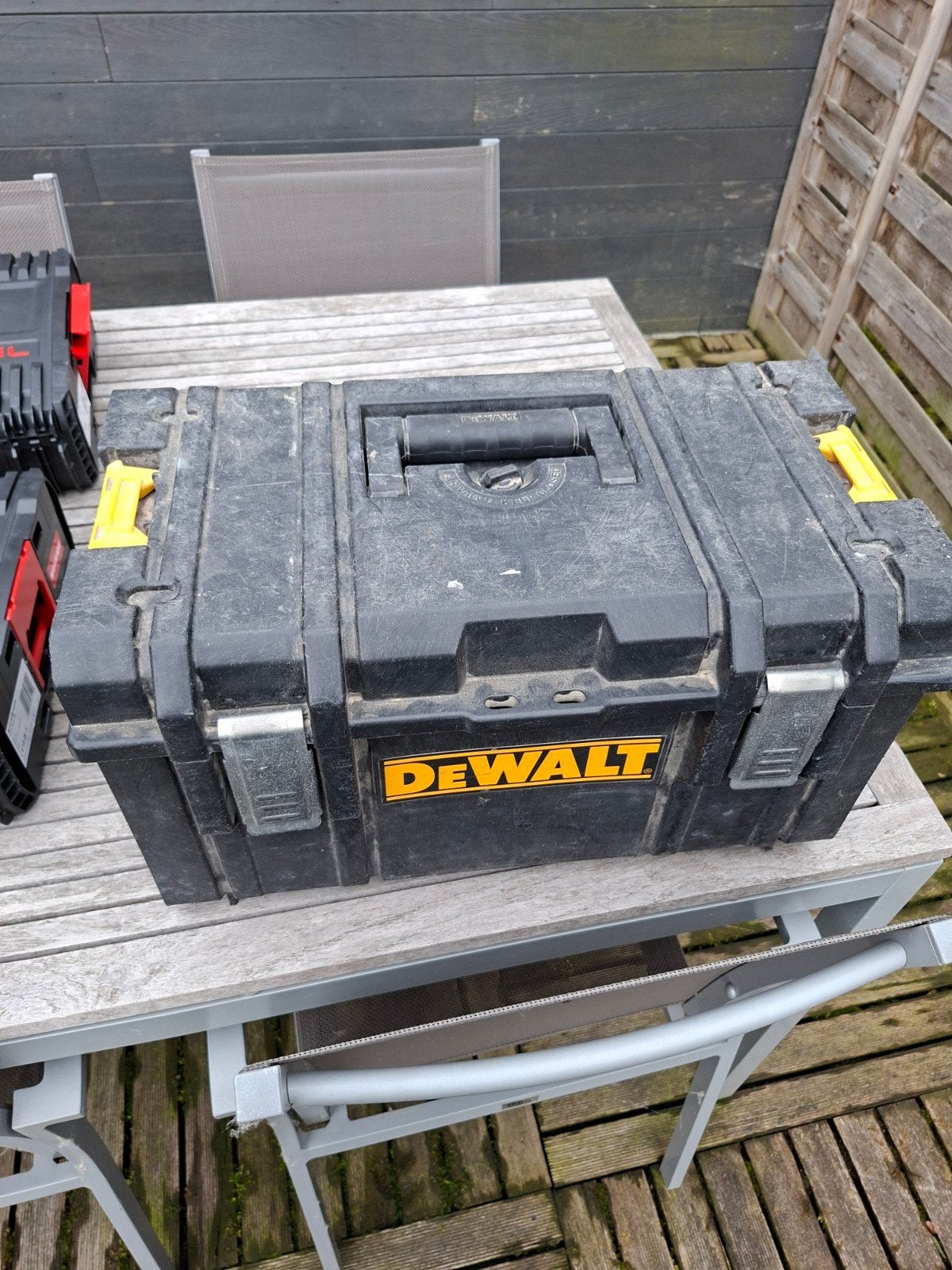 Dewalt koffers en milwaukee koffers leeg, Doe-het-zelf en Bouw, Gereedschap | Boormachines, Ophalen