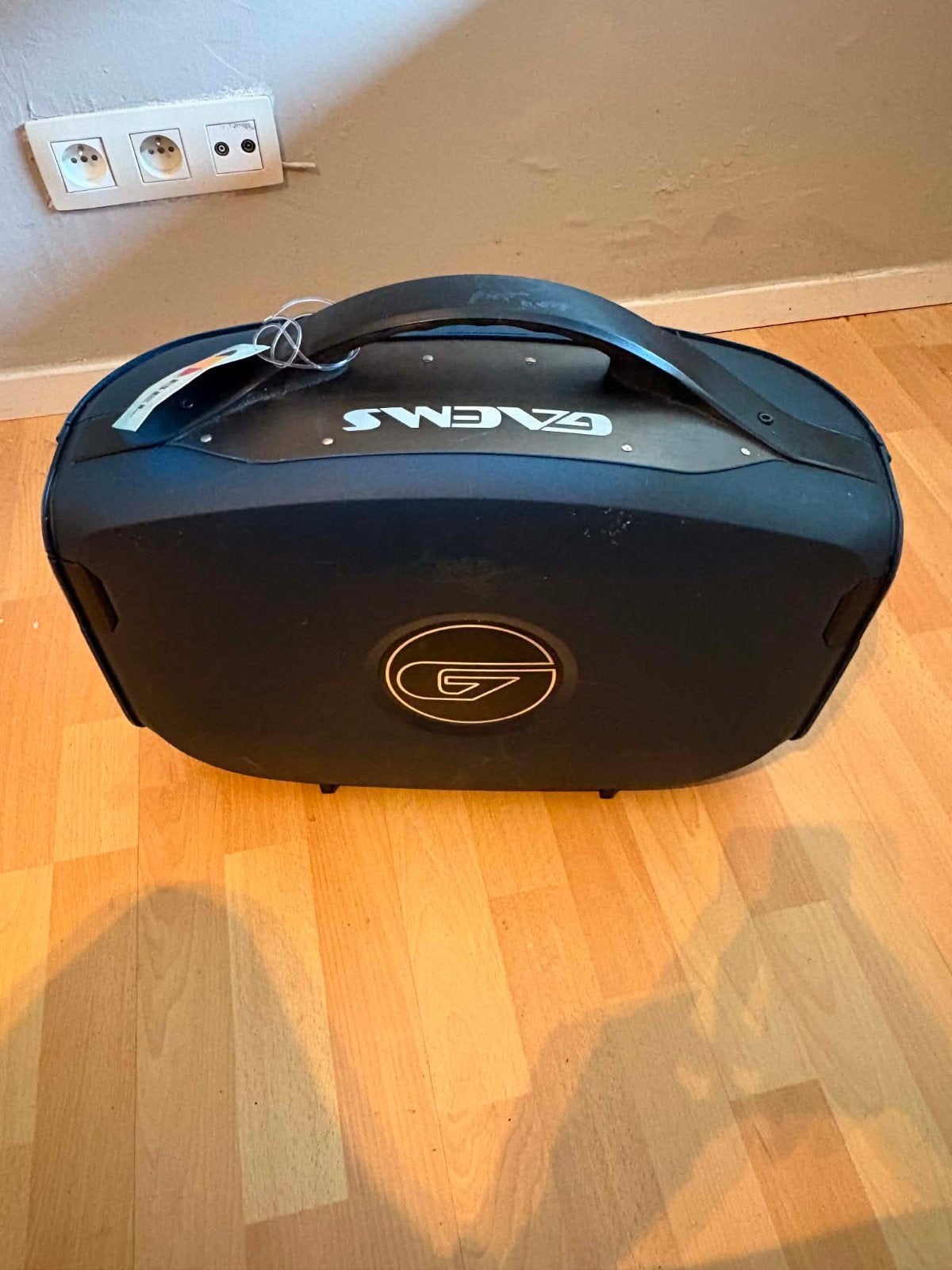 Gaems G190 draagbare monitor, mag vandaag nog weg !, Computers en Software, Ophalen, HDMI