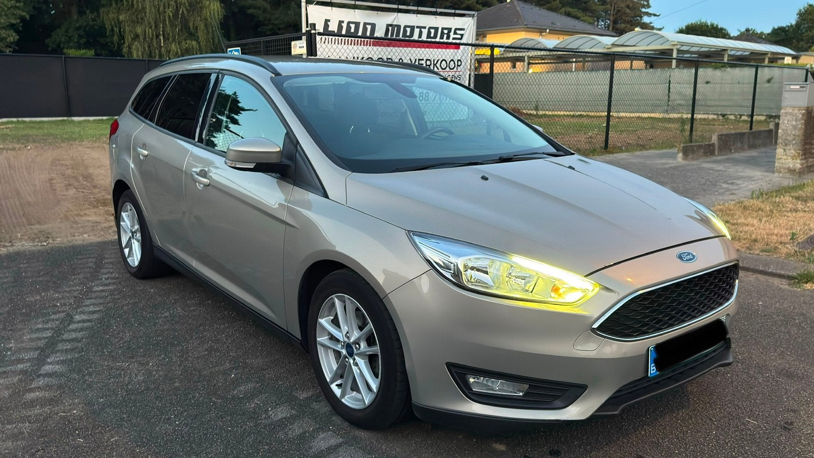Ford Focus 1.6 TDCİ | Titanium - Keyless | NAVİ, Auto's, 4 cilinders, Bedrijf, 1560 cc, USB