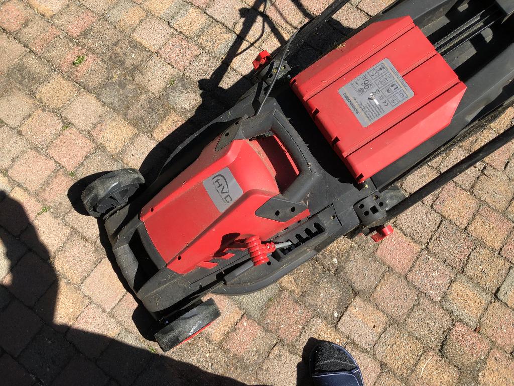 Elektrische grasmaaier, Tuin en Terras, Ophalen, Zo goed als nieuw, Elektrische grasmaaier, Opvangzak