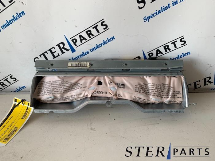 Knie airbag van een Mercedes C-Klasse, Gebruikt, -, Ophalen of Verzenden, -