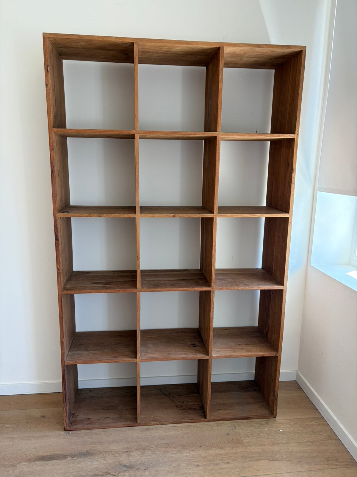 Massief teak vakken kast/ boekenrek MOET MAANDAG WEG!, Ophalen, 100 tot 150 cm, Tijdloos mooi, Teakhout