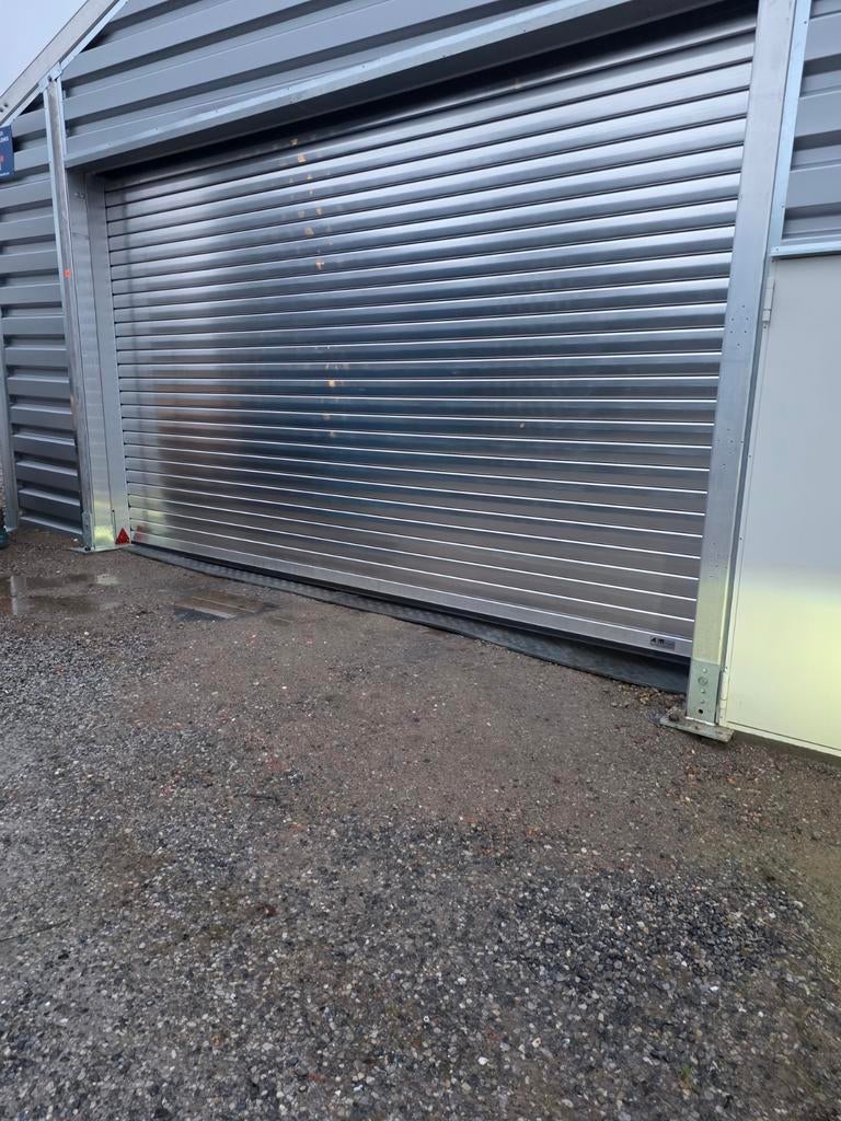 Beveiligde hangar te huur, 250m2, in Charleroi., Immo, Charleroi