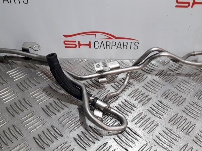 Conduit de carburant d'un Mercedes E-Klasse, 3 mois de garantie, Utilisé, -, -
