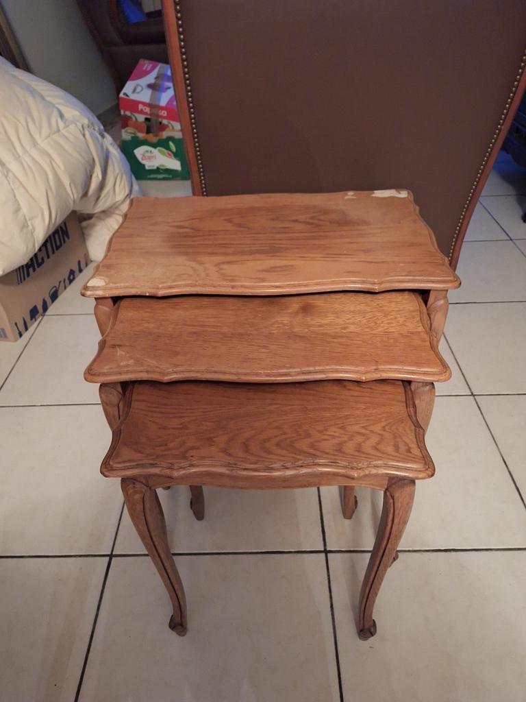 Set de 3 tables d'appoint Louis XV, Enlèvement