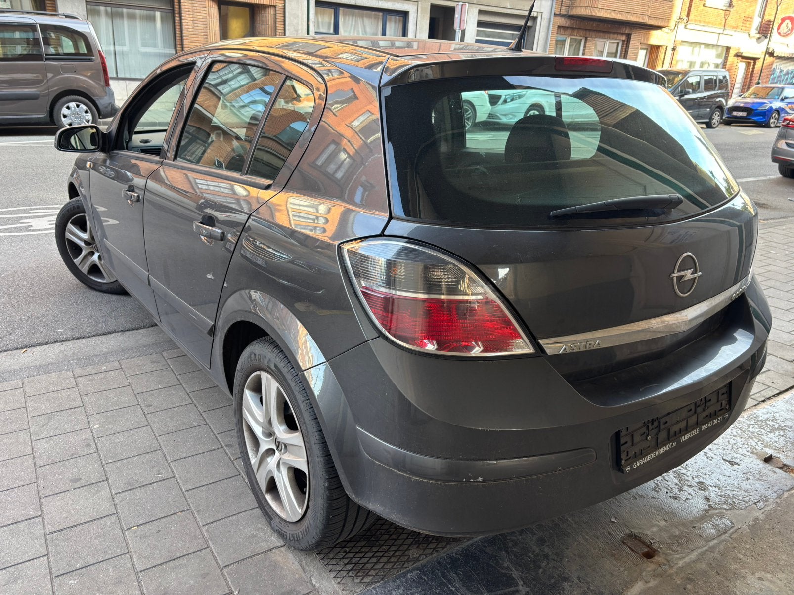Opel ASTRA 1.3 CDTI 2009, Autos, Argent ou Gris, Entreprise, Boîte manuelle, Noir