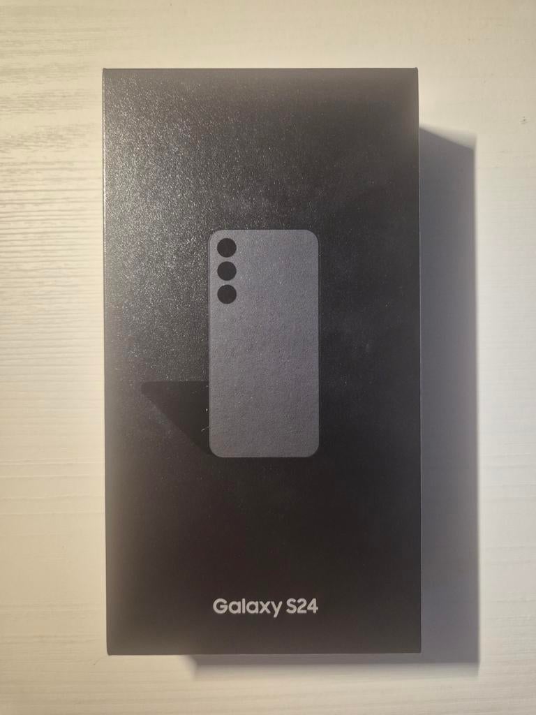 Samsung galaxy S24 128GB met hoesje!, Telecommunicatie, 128 GB, Ophalen, Nieuw, Galaxy S24