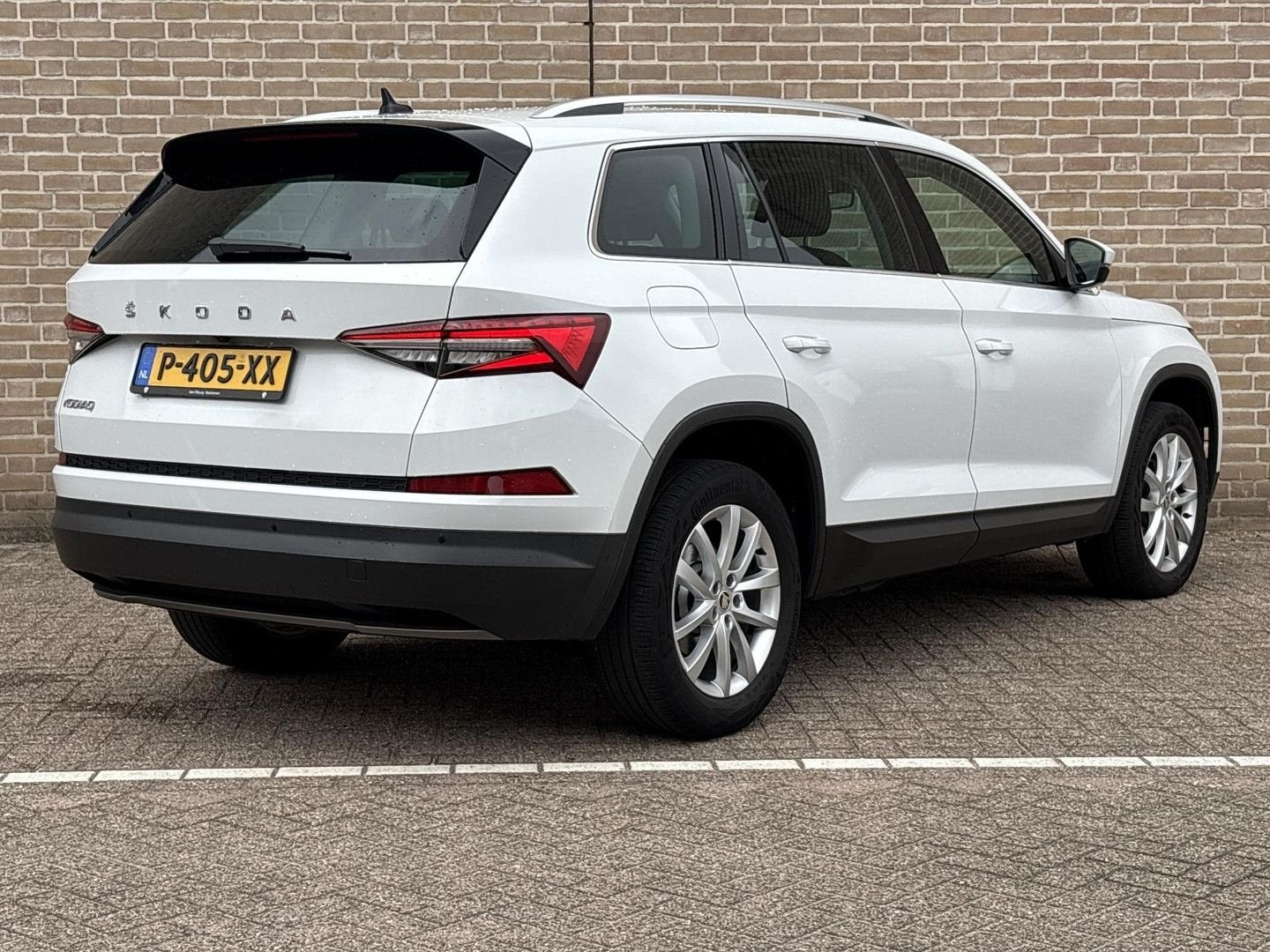 Skoda Kodiaq 1.5 TSI Business Edition |  14.800,- NETTO! | A, Auto's, Skoda, Wit, SUV of Terreinwagen, Zwart, Overige modellen