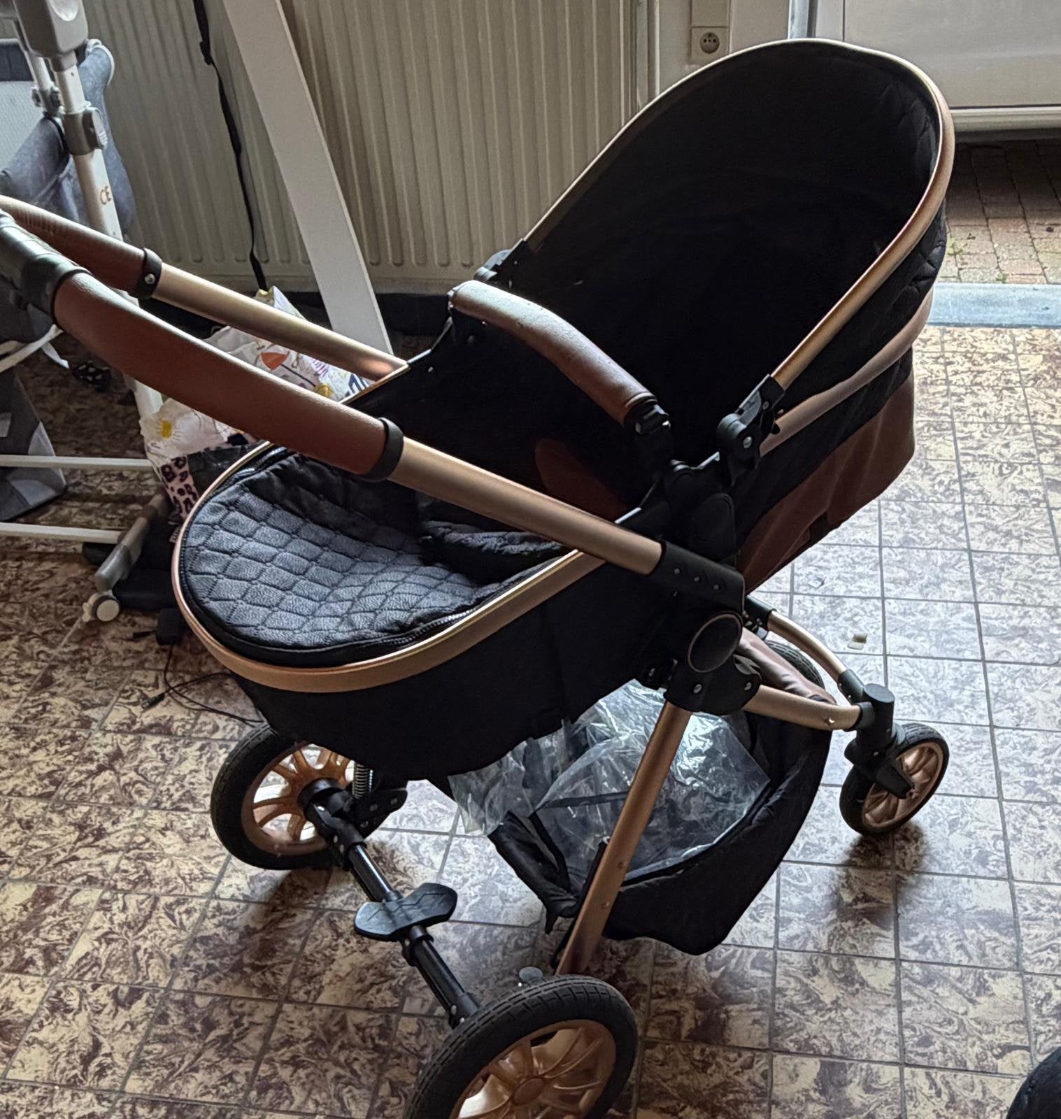 Buggy, Kinderen en Baby's, Kinderwagens en Combinaties, Ophalen, Zo goed als nieuw