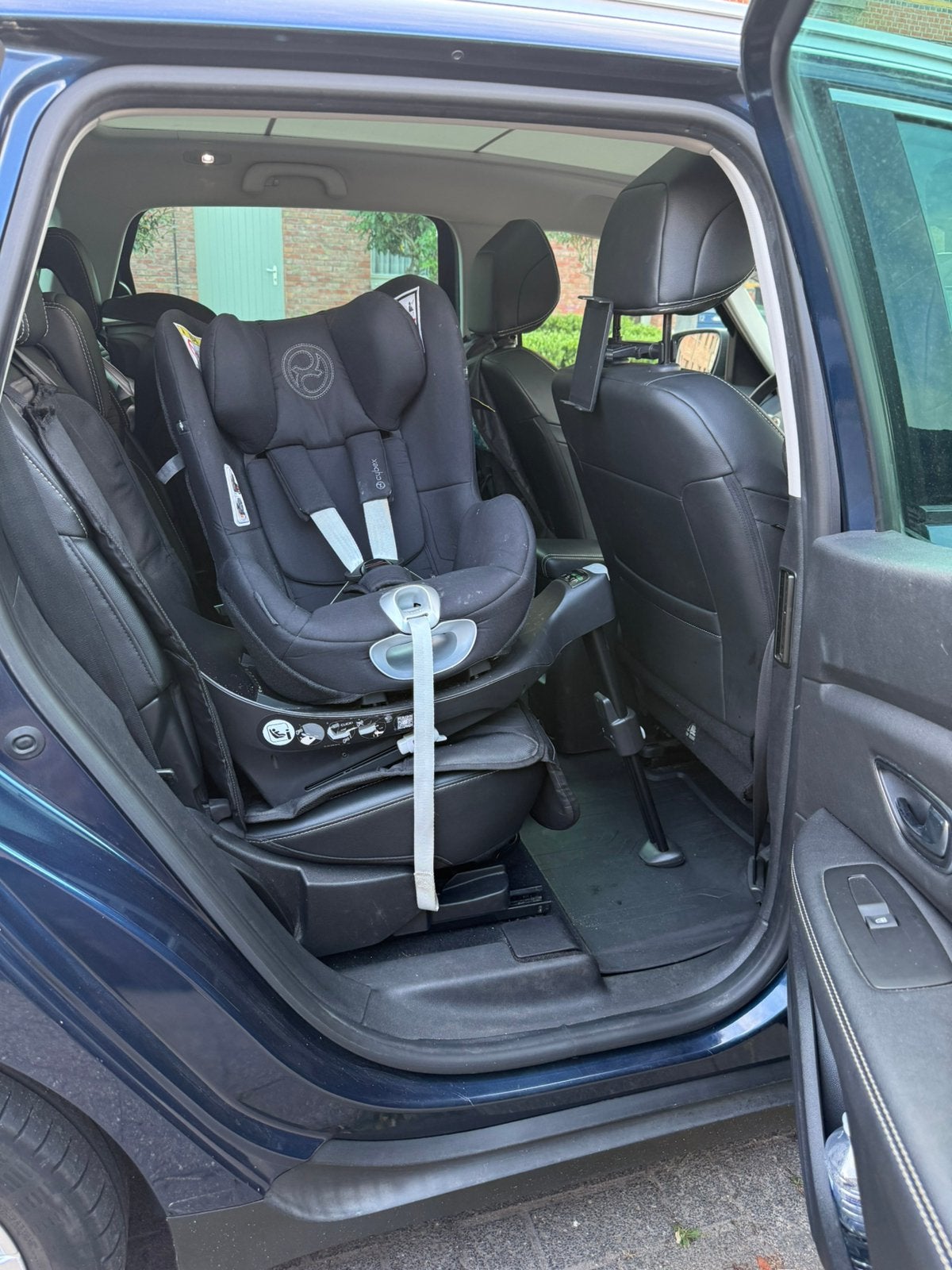 Cybex sirona Z + isofix base, Enfants & Bébés, Sièges auto, Enlèvement, Isofix