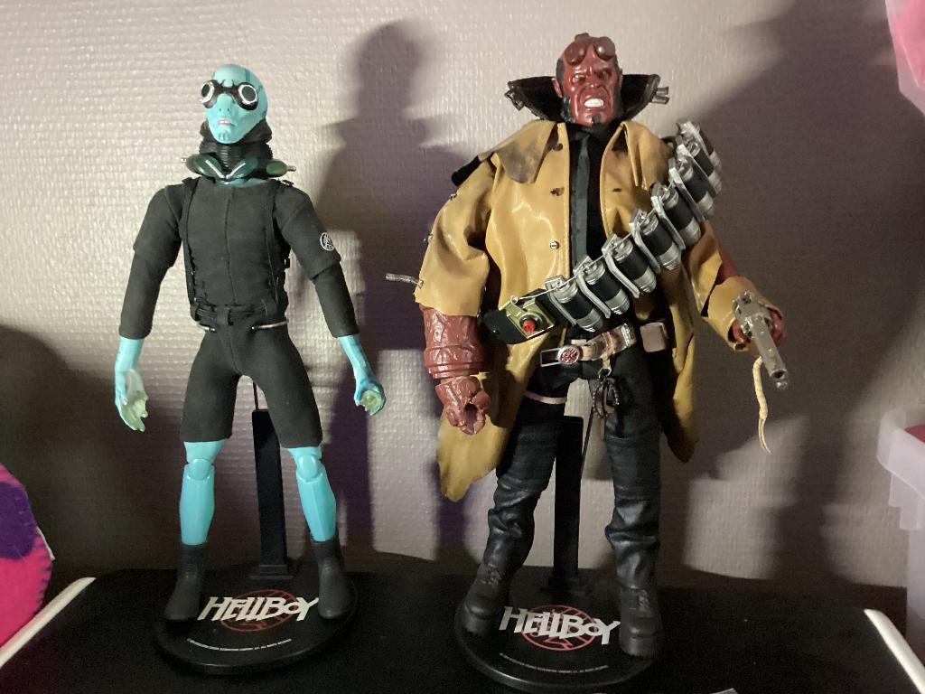 Hellboy sidshow en abe sapien12 inch, Ophalen