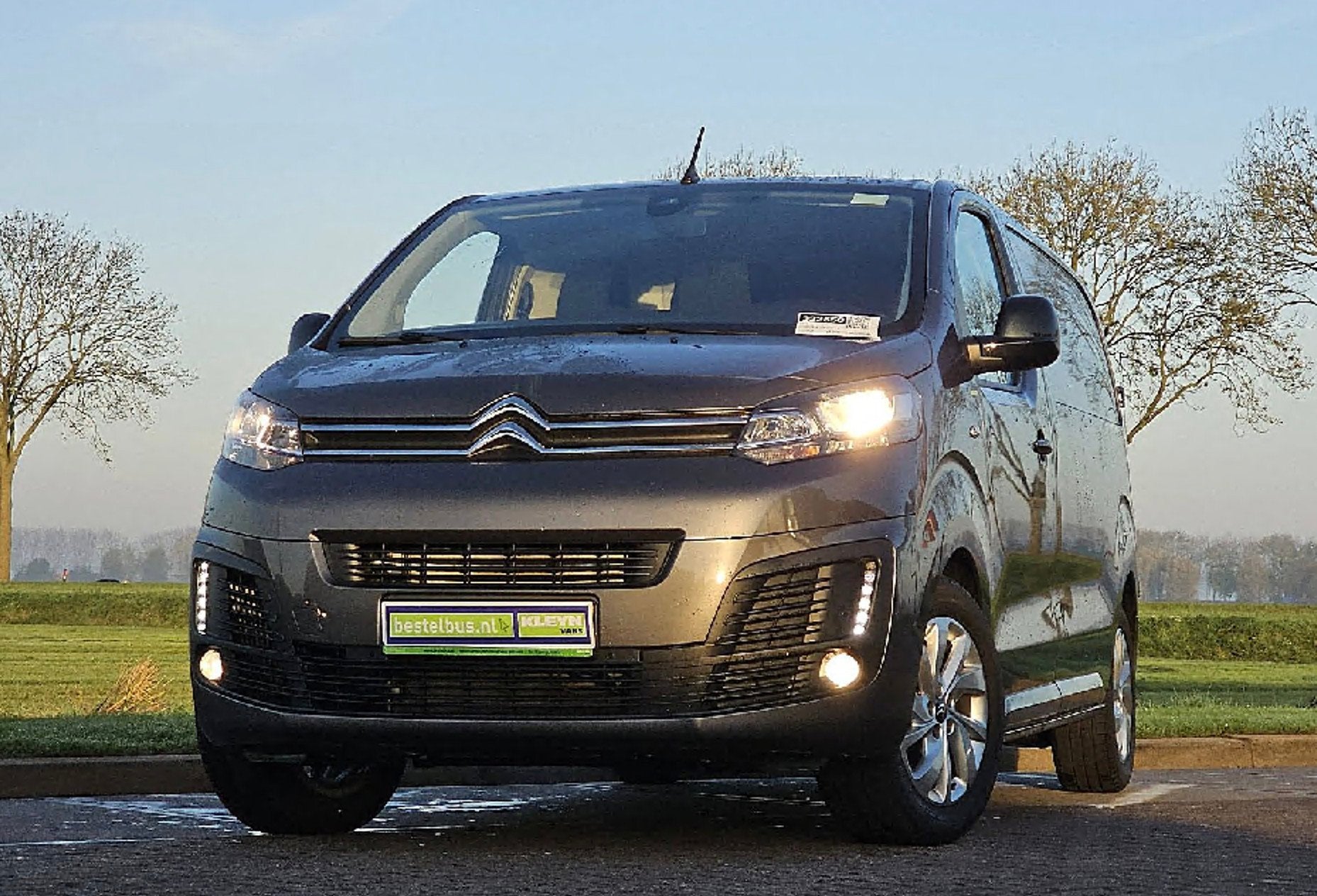 Citroën Jumpy 1.5 BlueHDI 100 L2 EURO6 navi carplay camera, Euro 6, Entreprise, Noir, 5 portes