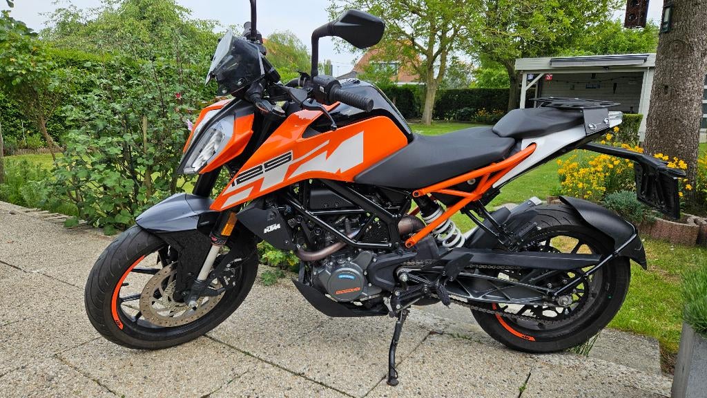 KTM Duke 125 cc, Motoren, Motoren | KTM, Particulier, Naked bike, 1 cilinder, Minimaal motorrijbewijs A1, Handgeschakeld, Gebruikt