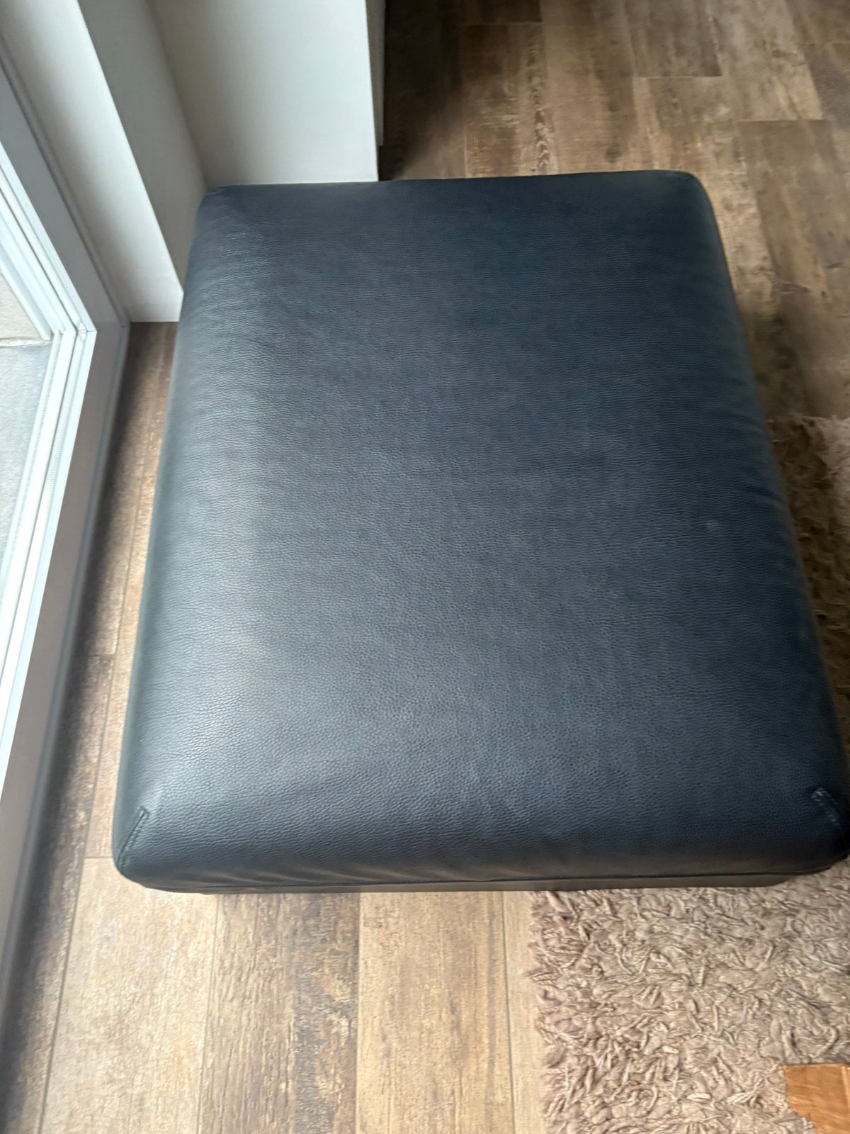 Pouf, repose-pieds en cuir neuf ! ! !, Maison & Meubles, Enlèvement, Comme neuf