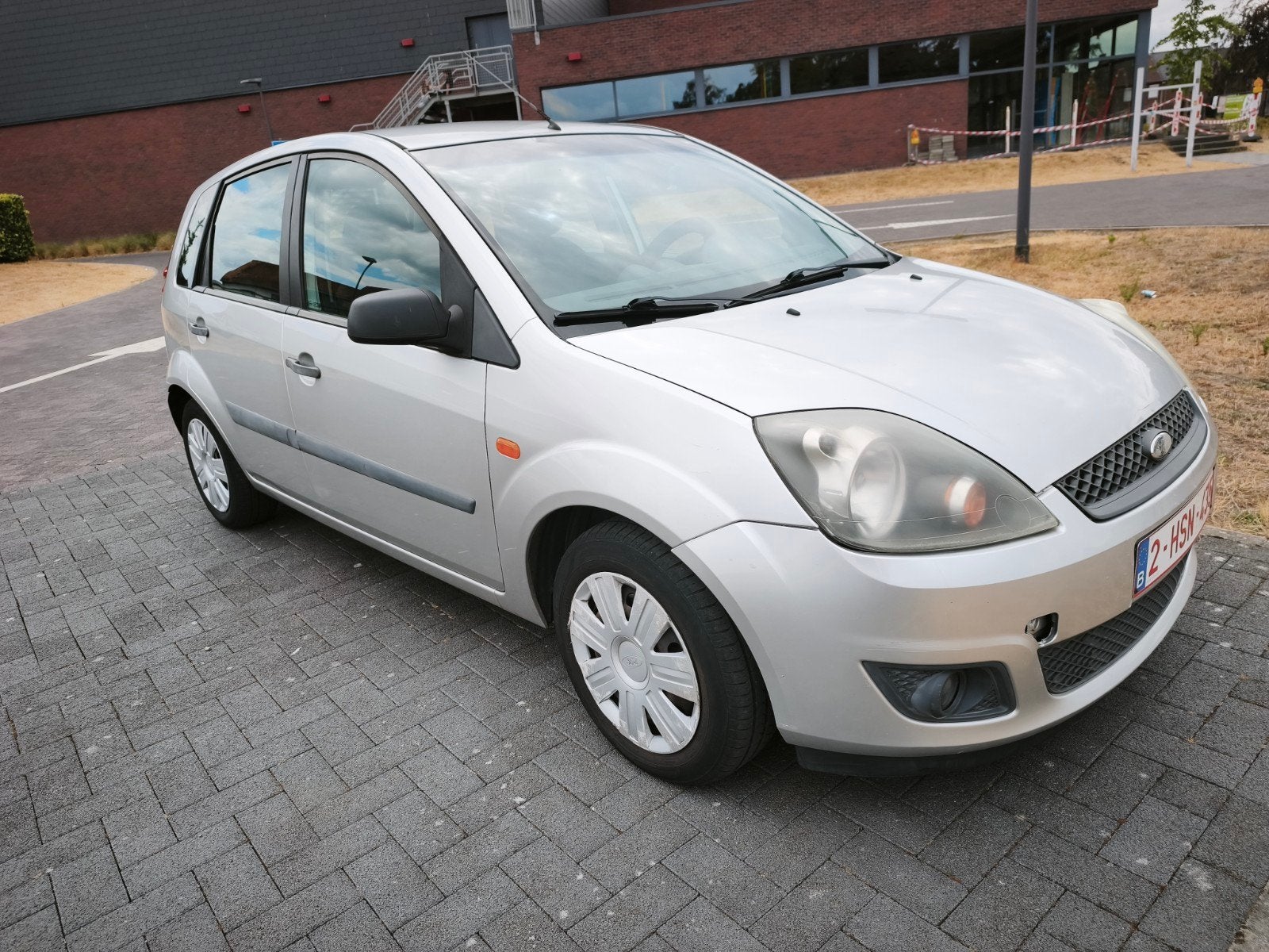 Ford Fiesta 13i, Autos, Ford, Argent ou Gris, Achat, 1299 cm³, Boîte manuelle