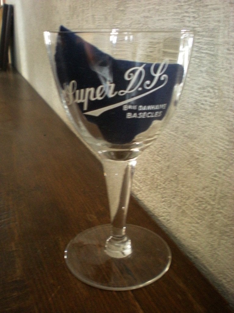 SUPER D.S   Danhaive  Basecles  (facettes), Enlèvement ou Envoi, Comme neuf, Verre ou Verres